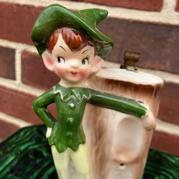 Vintage Enesco Christmas elf ceramic Figurine egg timer made in Japan - Picture 2 of 5